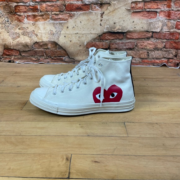 Converse Comme des Garçons PLAY X
Chuck 70 Unisex High Top Sneaker - Picture 5 of 13